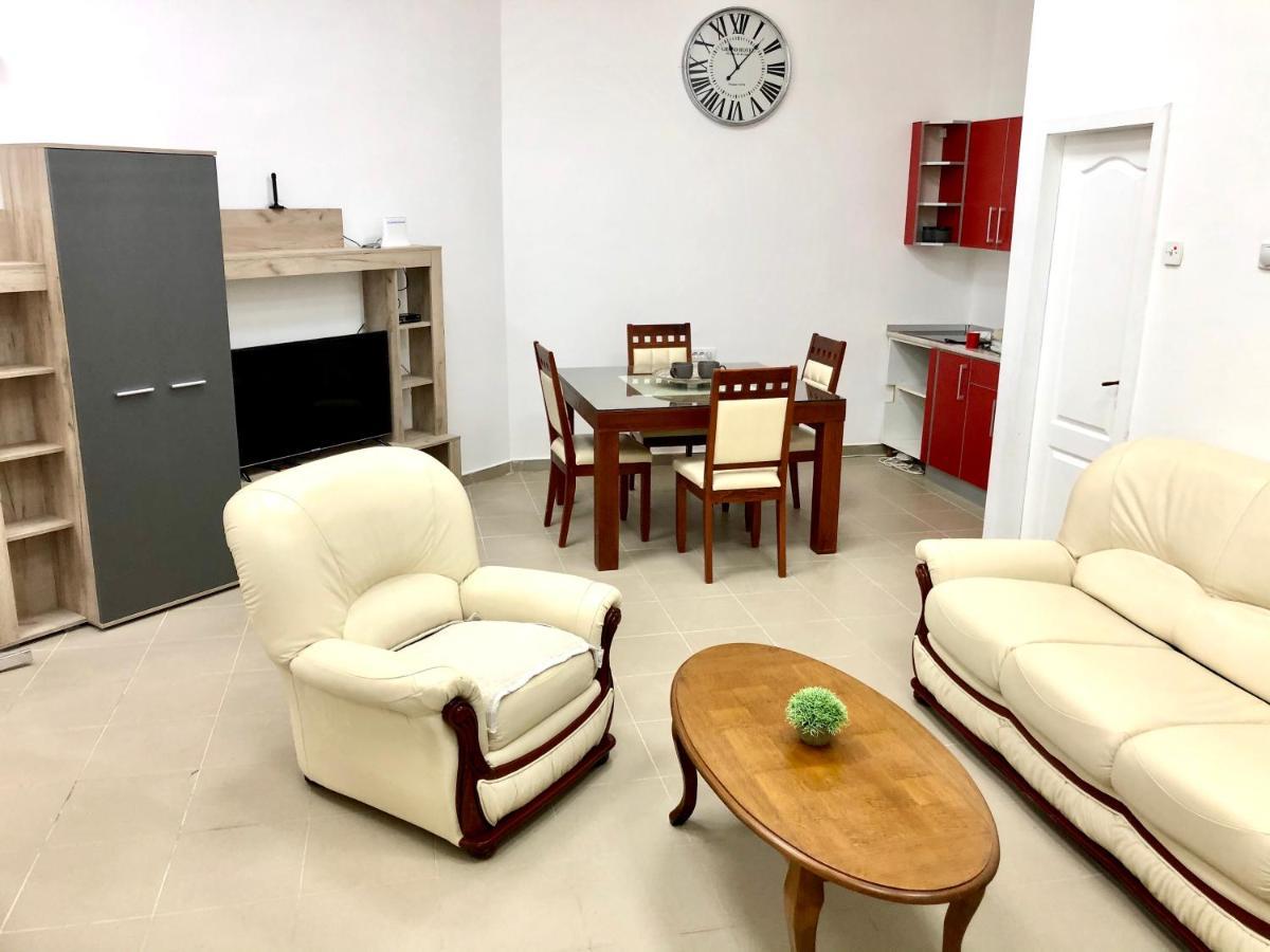 Apartment Tesla Pancevo Ngoại thất bức ảnh